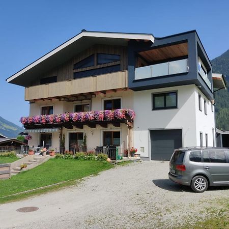 Haus Seppi Hotel Neukirchen am Großvenediger Exterior foto