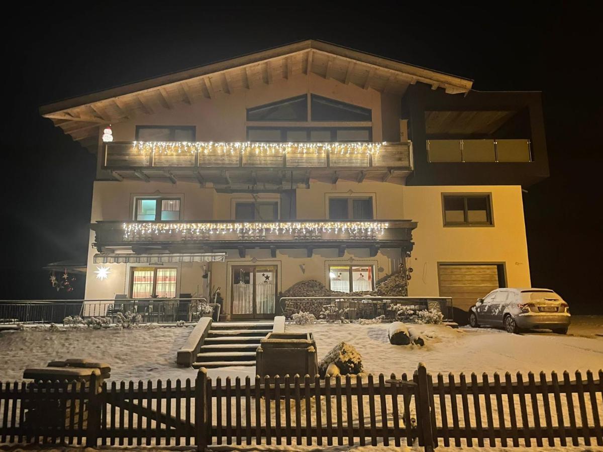 Haus Seppi Hotel Neukirchen am Großvenediger Exterior foto